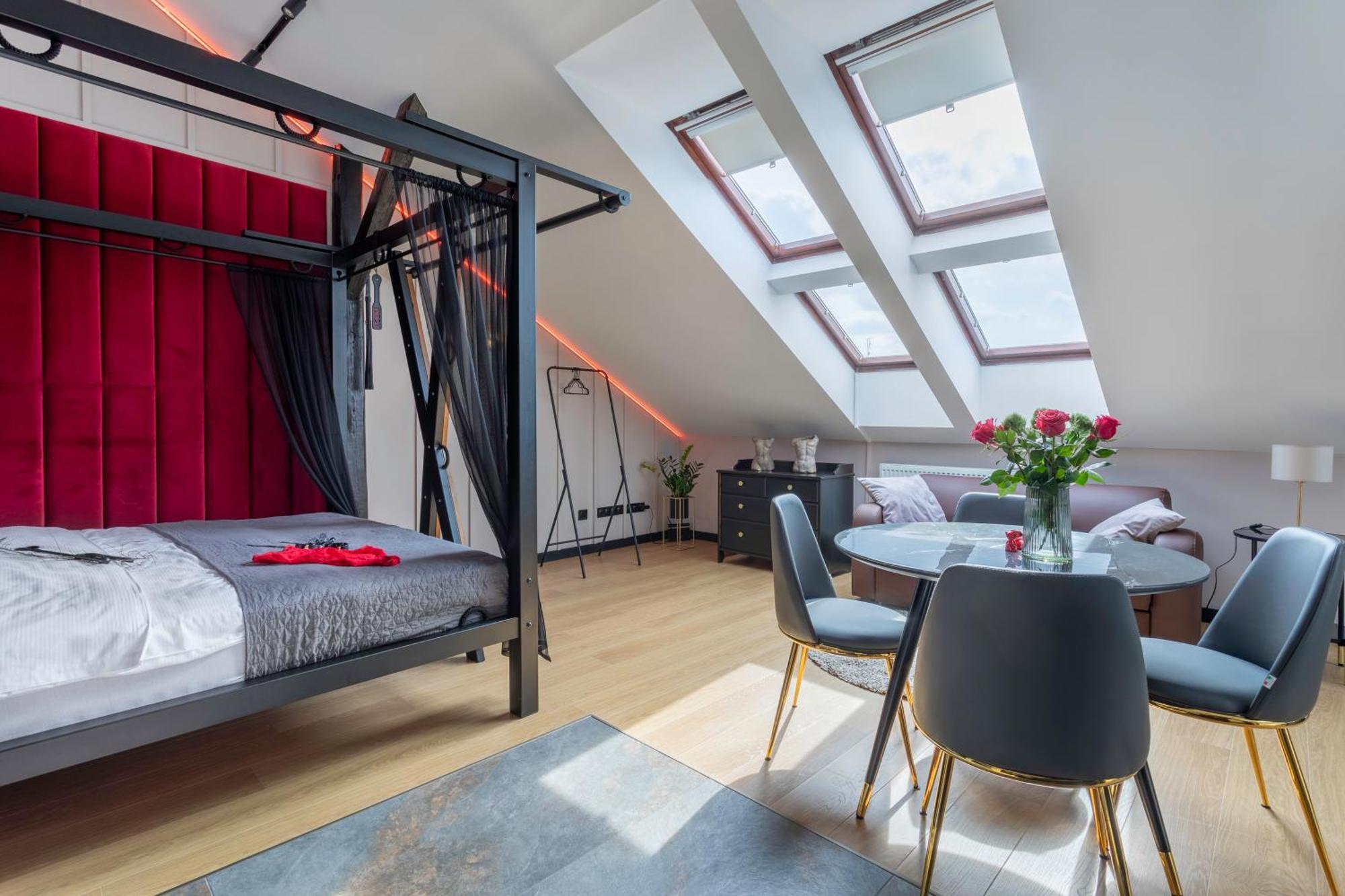 Exclusive Bdsm Apartment Krakow - Adults Only Экстерьер фото