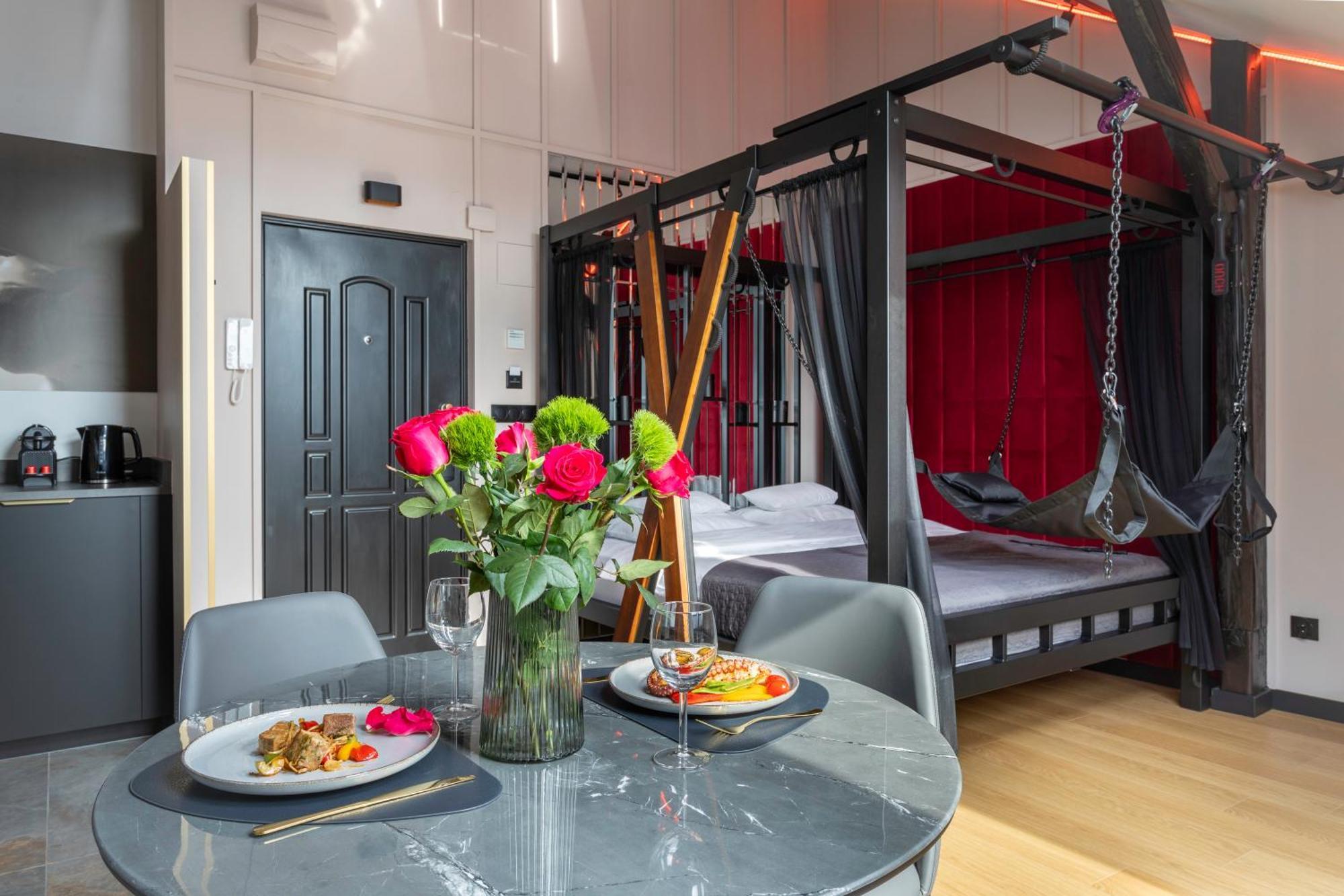 Exclusive Bdsm Apartment Krakow - Adults Only Экстерьер фото