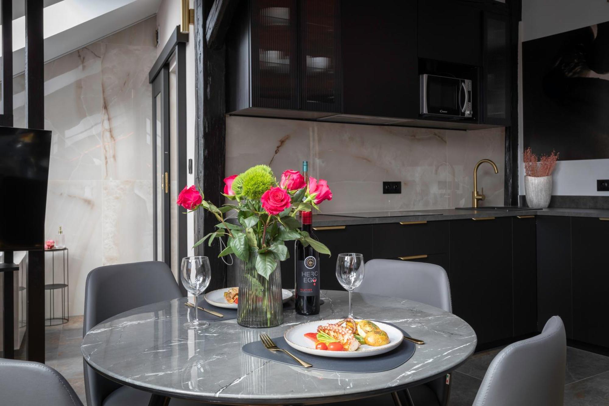 Exclusive Bdsm Apartment Krakow - Adults Only Экстерьер фото