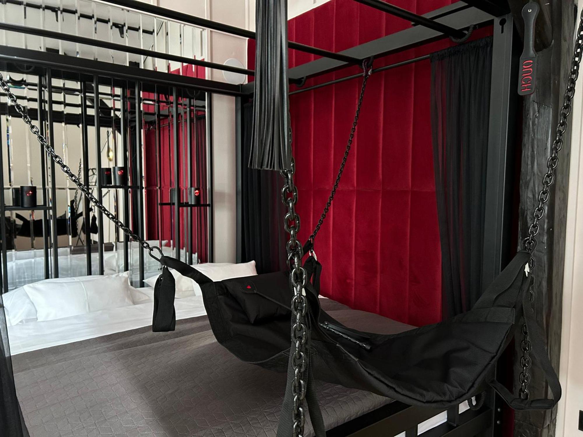 Exclusive Bdsm Apartment Krakow - Adults Only Экстерьер фото