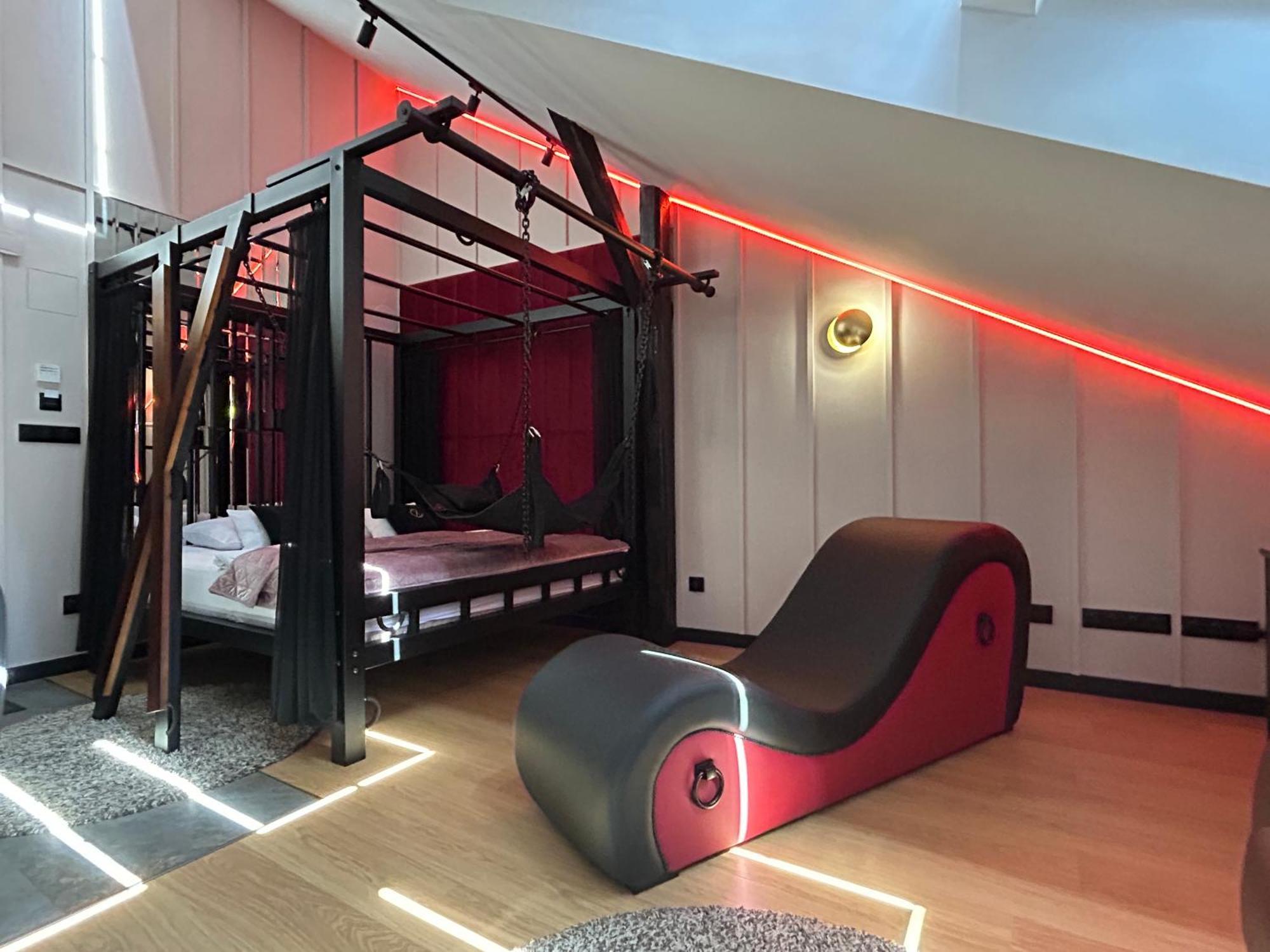 Exclusive Bdsm Apartment Krakow - Adults Only Экстерьер фото