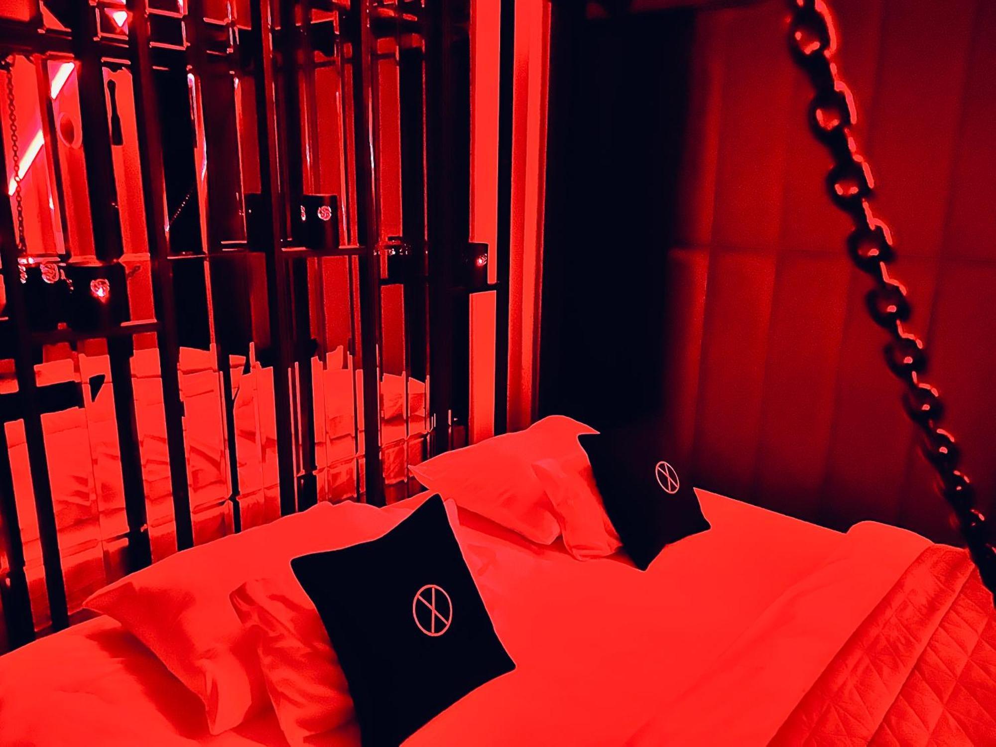 Exclusive Bdsm Apartment Krakow - Adults Only Экстерьер фото