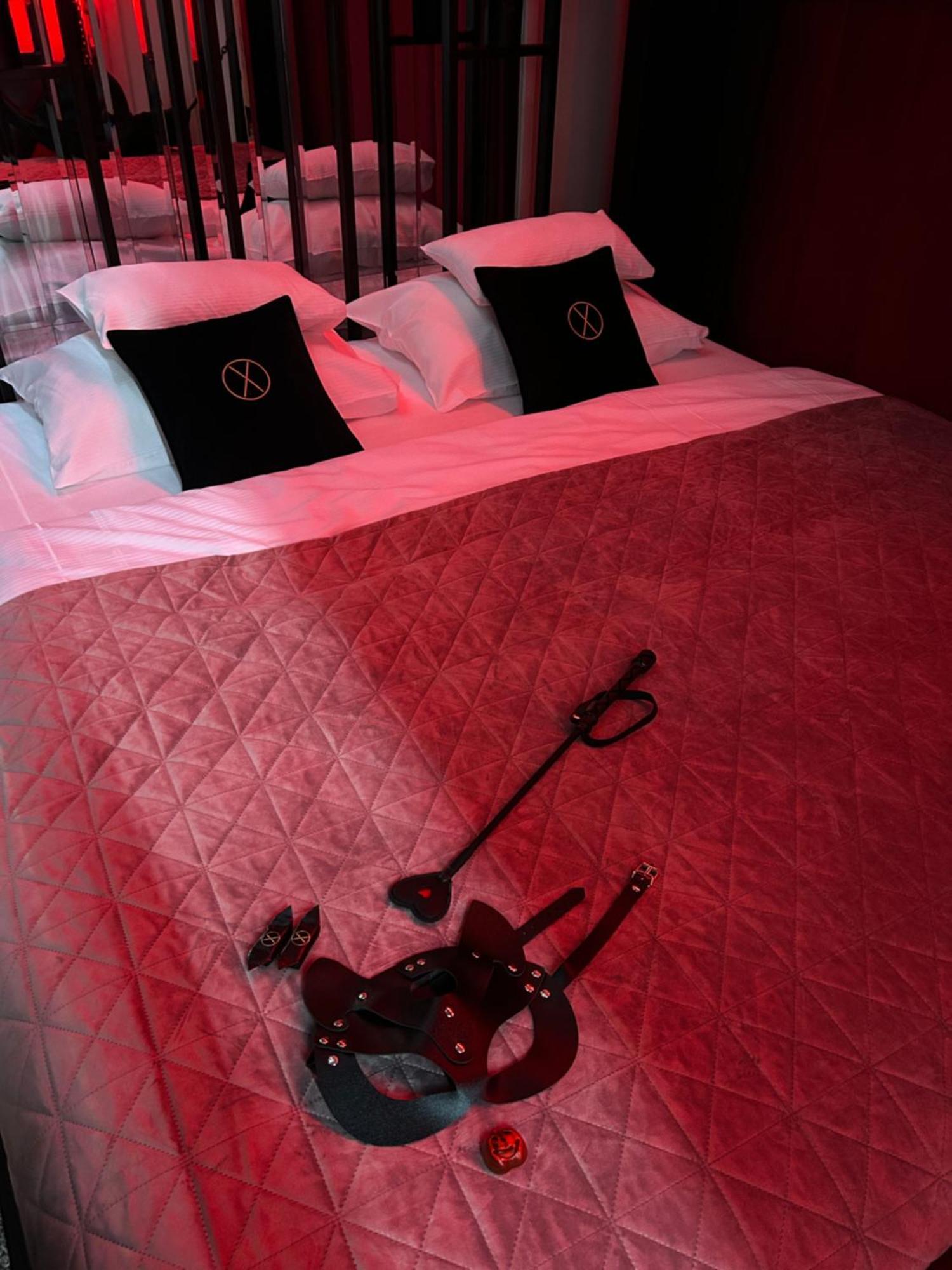 Exclusive Bdsm Apartment Krakow - Adults Only Экстерьер фото